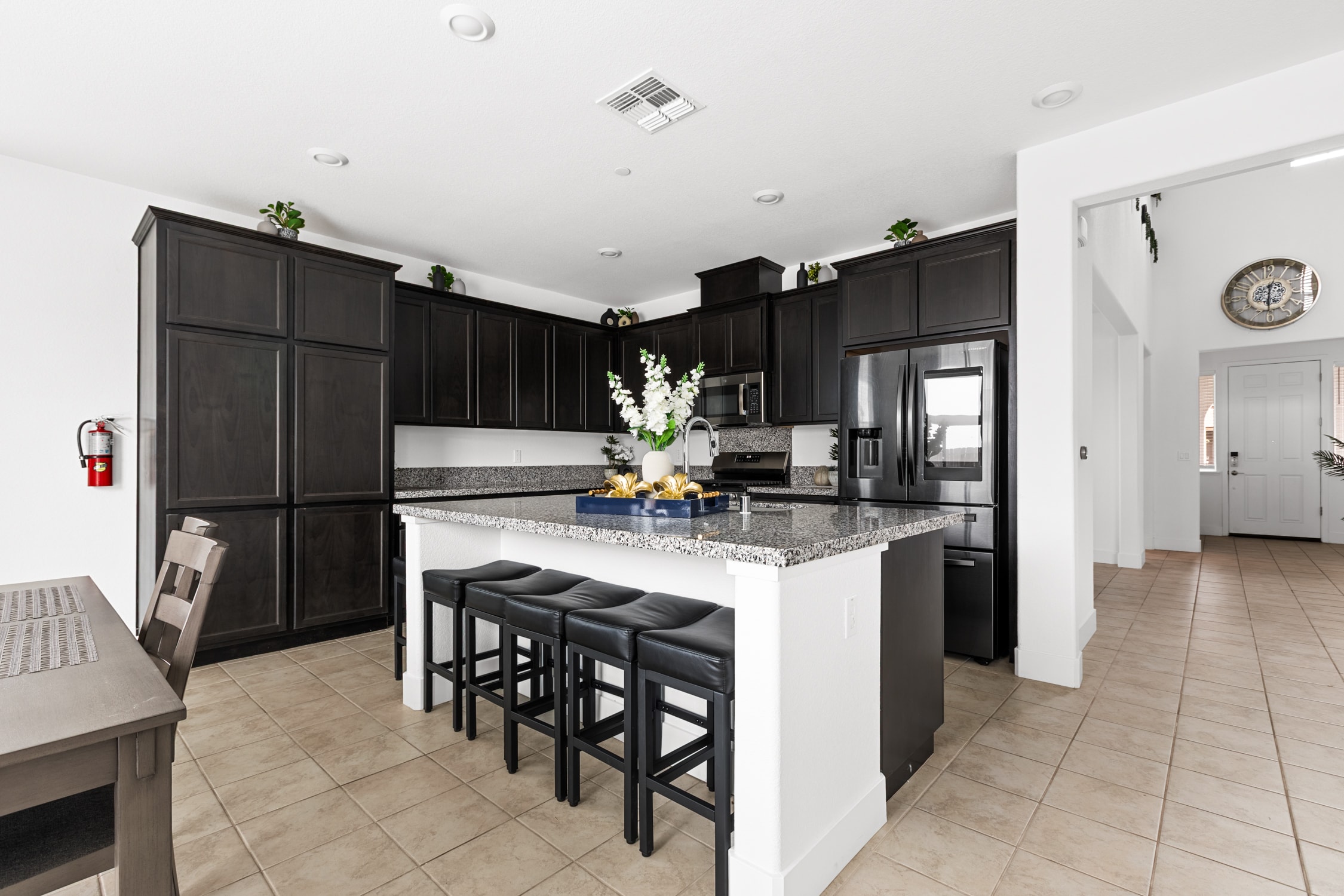 Modern kitchen with granite countertops at Brighter Day Detox